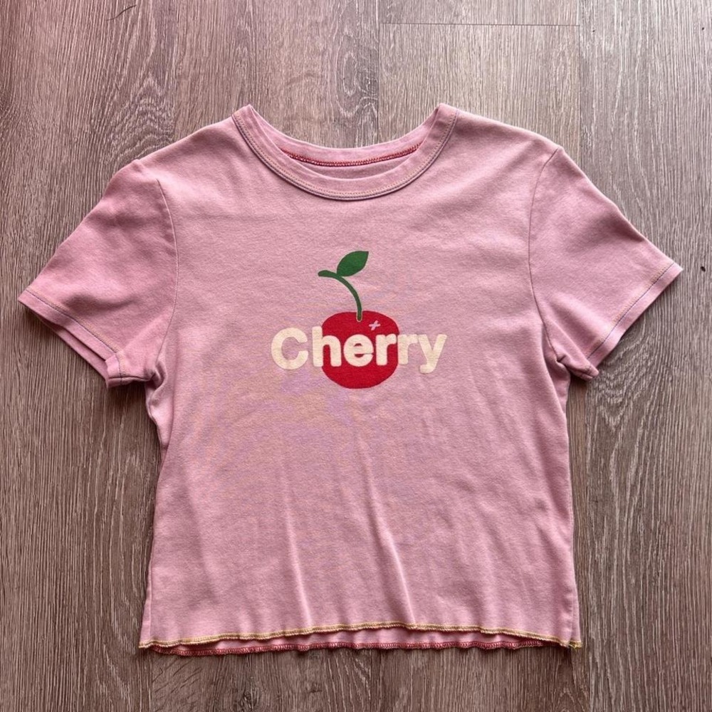 Cherry la crop top